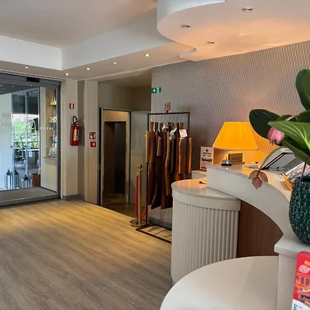 Alfieri 3* Sirmione